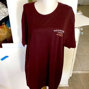Moonshine Spirit Graphic Tee – Wine Red – Men’s Size XL